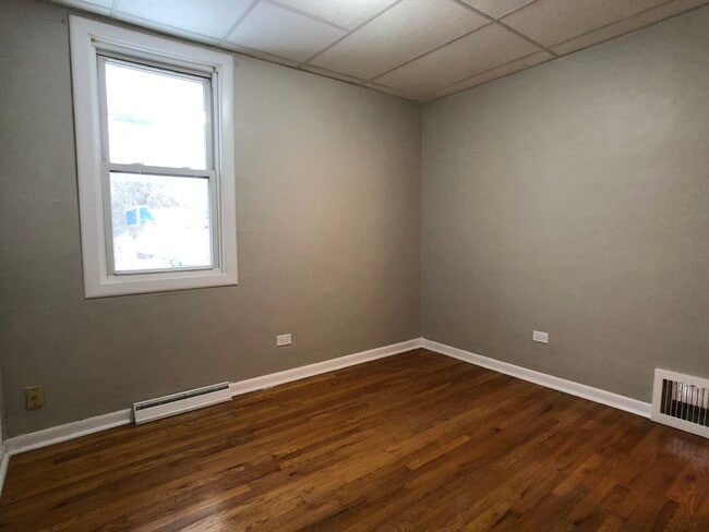 Building Photo - 3217 Ann St