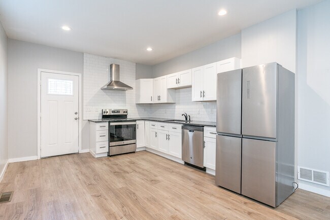 Kitchen - 1628 S 4th St