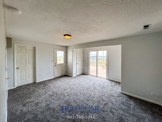 Building Photo - 833 Molasses Mill Dr
