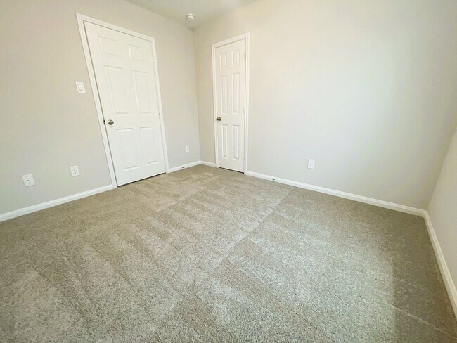 Building Photo - 340 Rd 5105