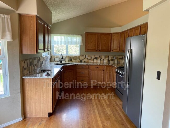 Building Photo - 8322 Radcliff Dr