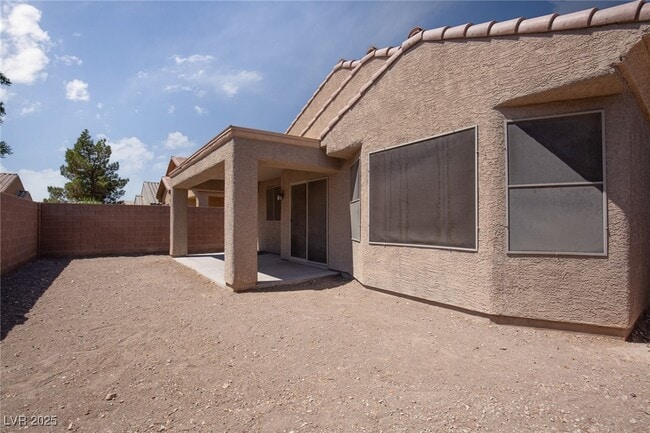 Building Photo - 3954 Tanning St
