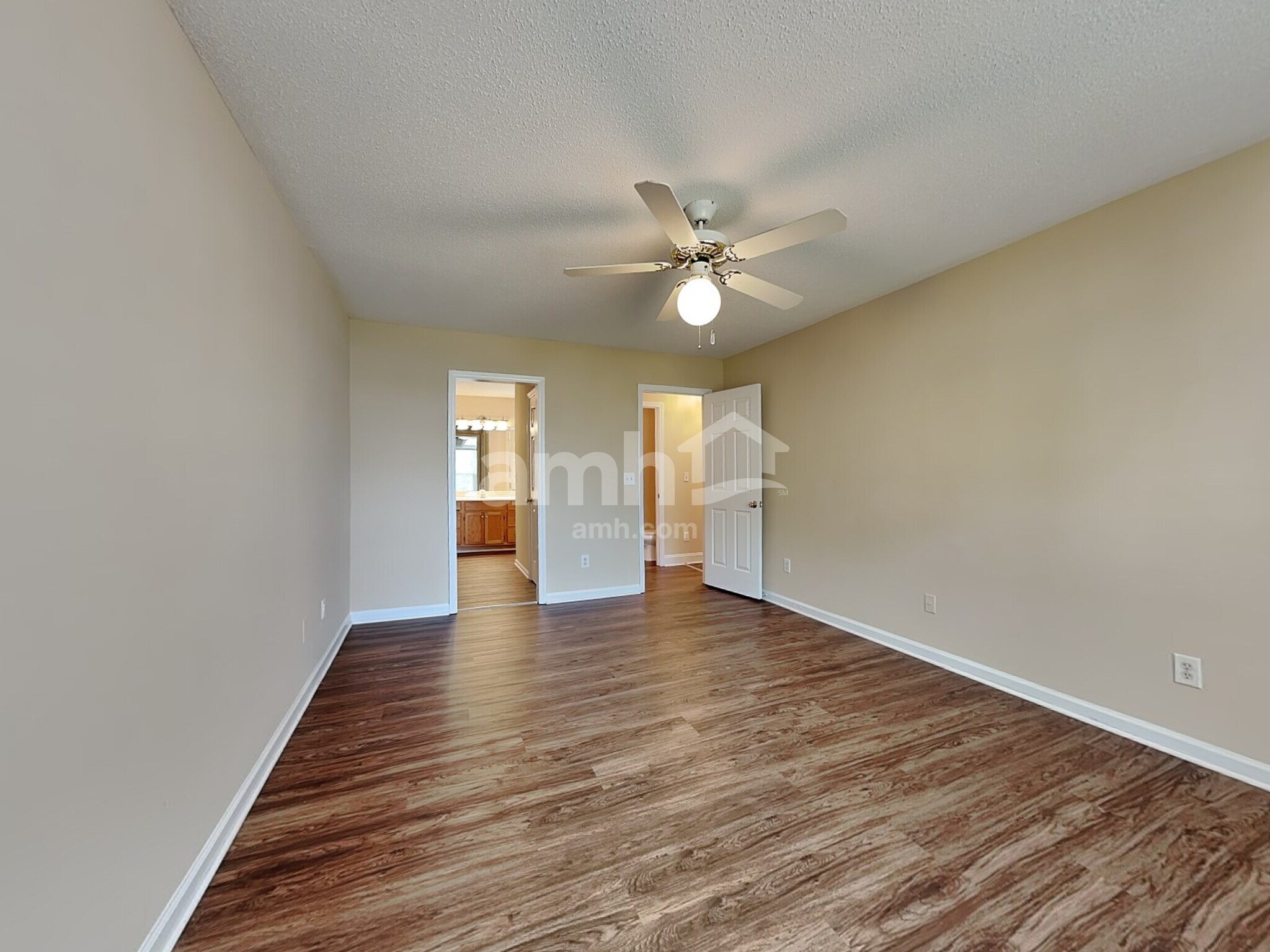 Building Photo - 4880 Manteo Ln