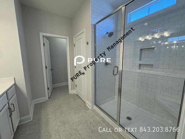 Building Photo - Beautiful 4 bed in Carnes Crossroads