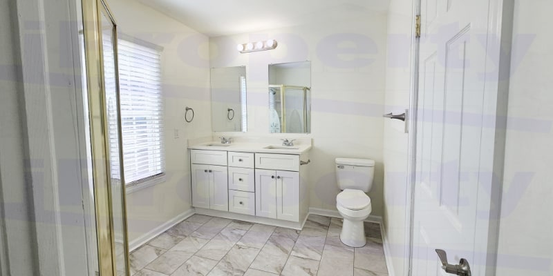 Building Photo - 106 Smith St