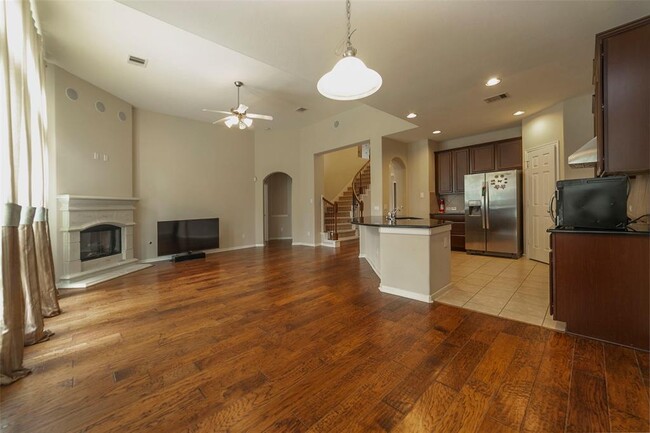 Building Photo - 24427 Ranchwood Springs Ln