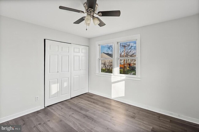 Building Photo - 30 N Athol Ave