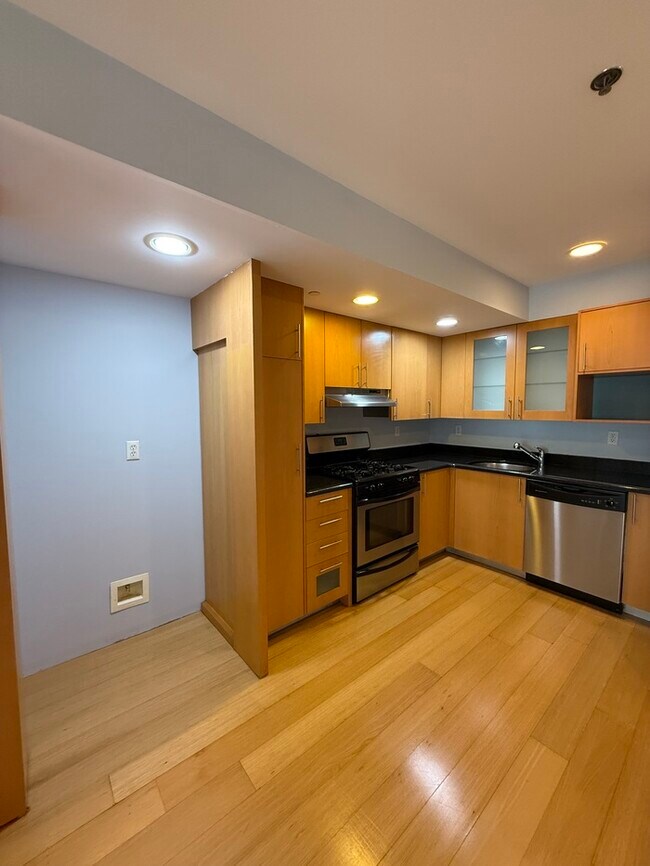 Building Photo - 101-103 Polk St #2, Newark, NJ 07105