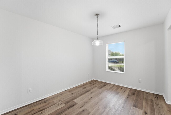 Building Photo - 16417 Olive Sparrow Dr