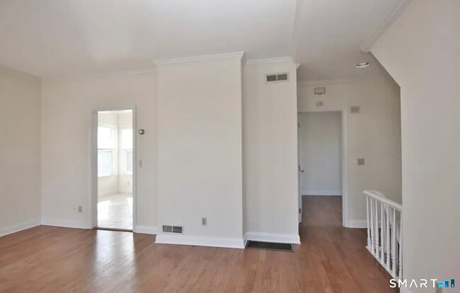 Building Photo - 16 Haviland St