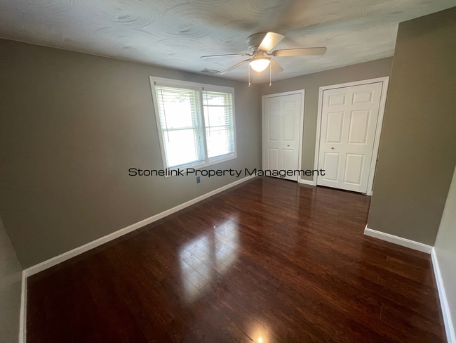 Building Photo - Fully Renovated Condo For Rent in Burrillv...
