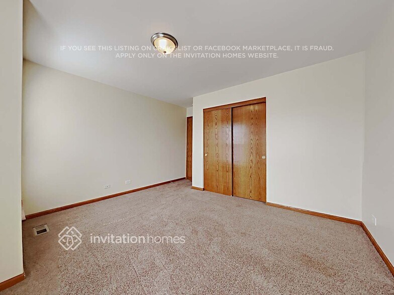 Building Photo - 2176 Edinburgh Ln
