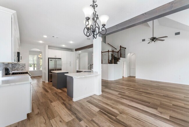 Building Photo - 2 Granite Path Pl