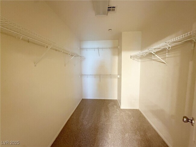 Building Photo - 4375 Braeburn Glen St