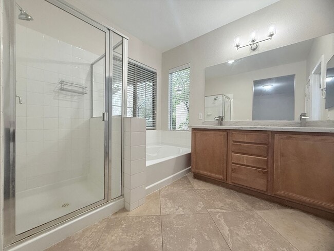 Building Photo - 11904 Amistoso Ln