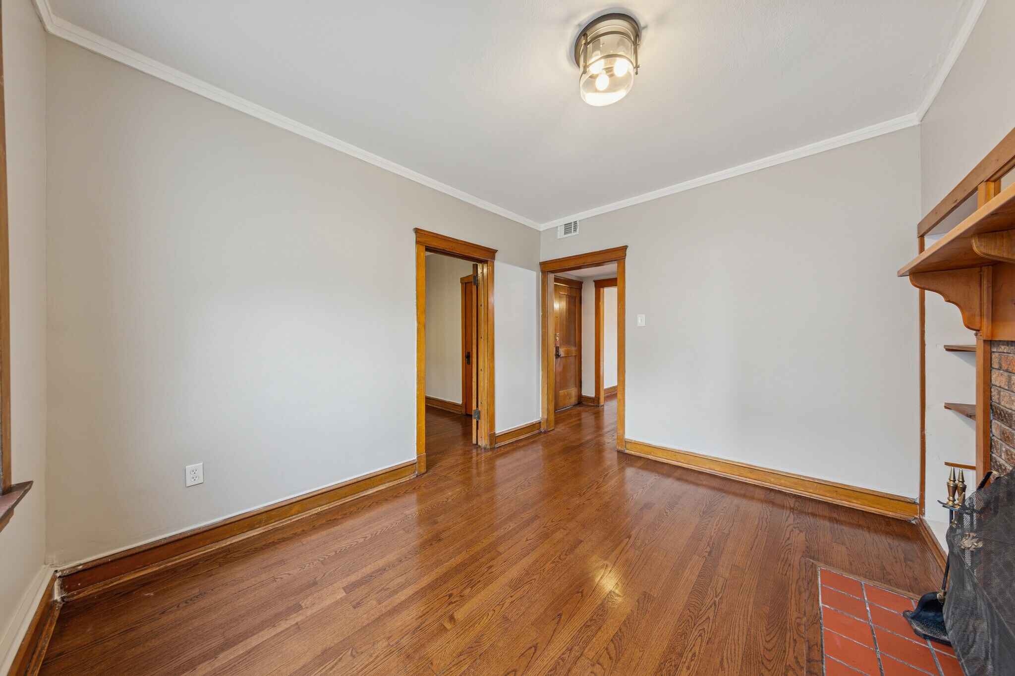 Building Photo - 1128 W Diversey Pkwy