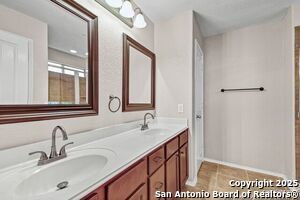 Building Photo - 9211 Rainbow Creek