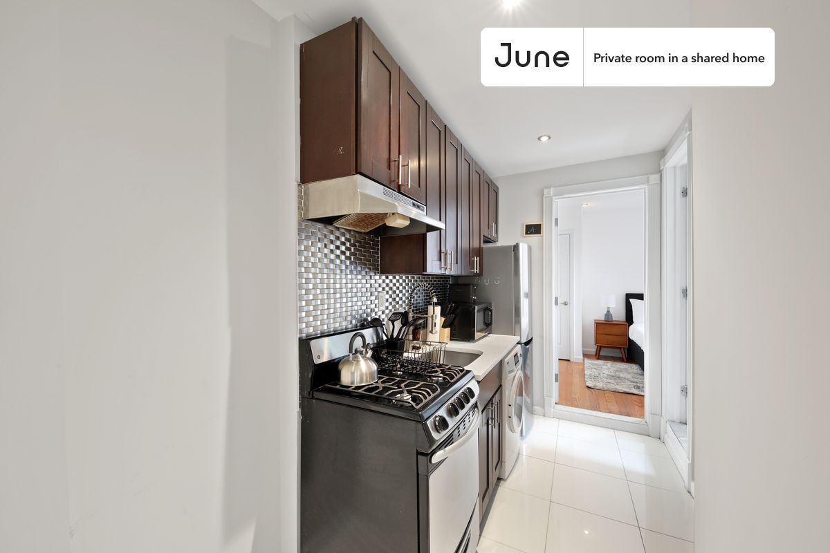 Building Photo - Room in Shared 3 bed/1 bath home in Upper West Side