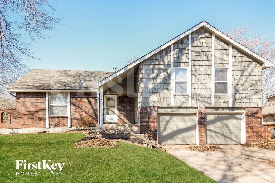 Building Photo - 1301 SW 20 St