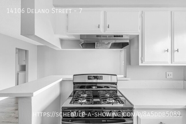 Building Photo - Newly remodeled 1 Bed + 1 Bath - *SECTION ...