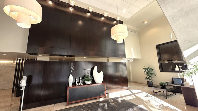 Building Photo - 38 N Almaden Blvd