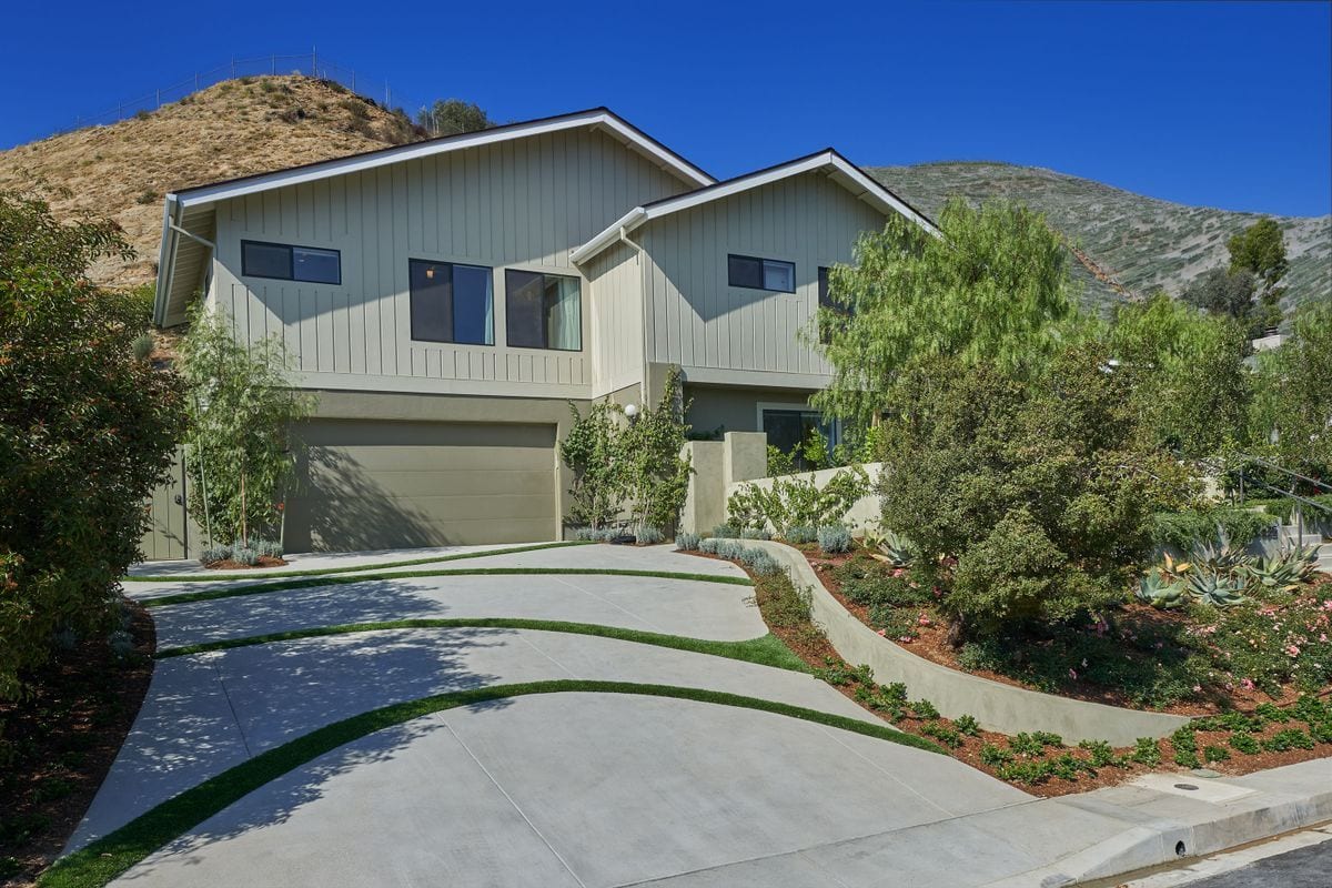 Building Photo - 6435 Innsdale Dr