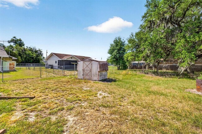 Building Photo - 34816 Evergreen Way