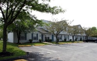 Building Photo - Willow Bend