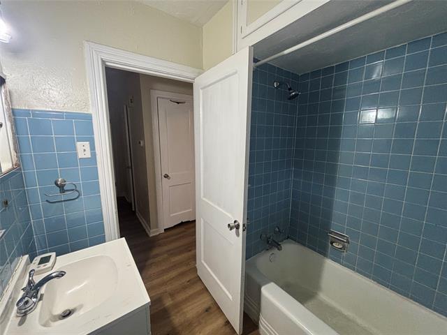 Building Photo - 4014 Curzon Ave