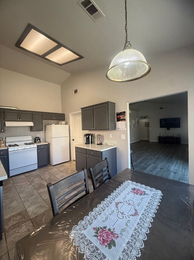 Building Photo - Coming Soon