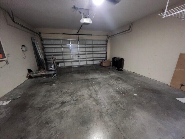 Building Photo - 949 Seminole Sky Dr