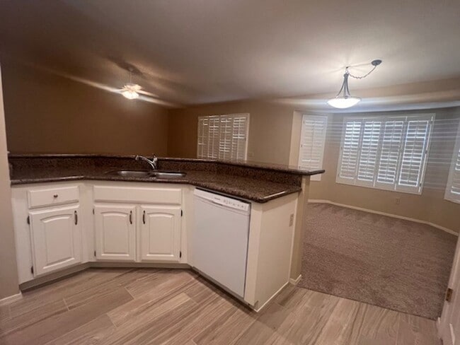 Building Photo - Sun Lakes Rental Home