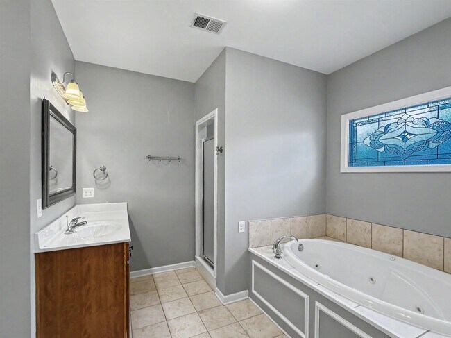 Building Photo - 1706 Mossy Oak Ln