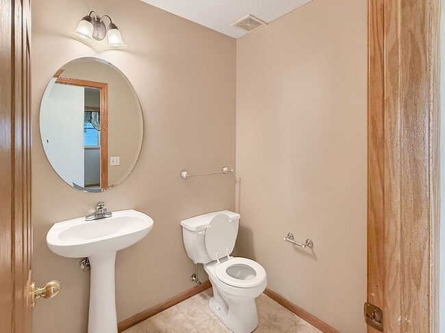 Building Photo - 4885 Merrimac Lane North