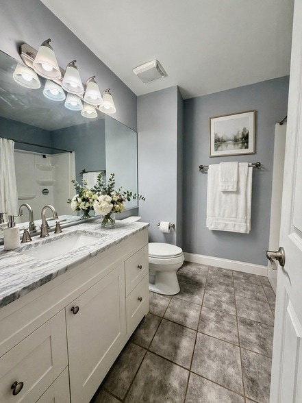 Building Photo - 345 N Gregory St