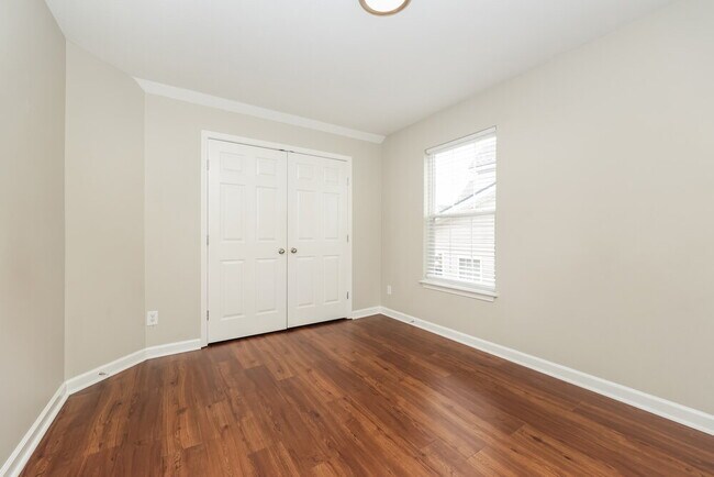 Building Photo - 146 Howard Woody Dr