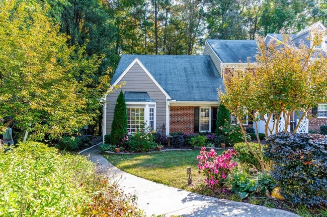 Building Photo - 6732 Queen Annes Dr
