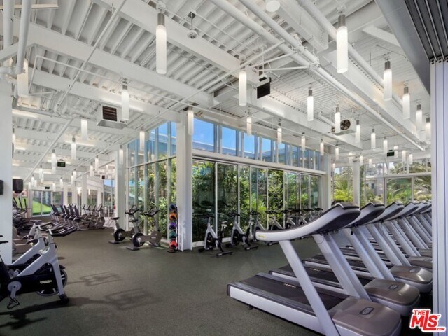Building Photo - 6241 Crescent Park W