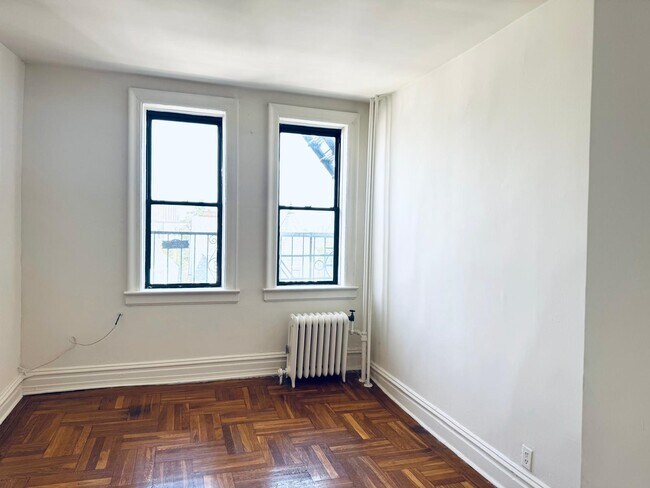 Building Photo - 35-39-39 Fulton St