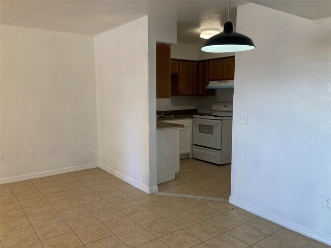 Building Photo - 7201 Hallshire Dr