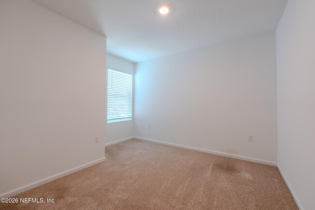 Building Photo - 244 Elmhurst Ln