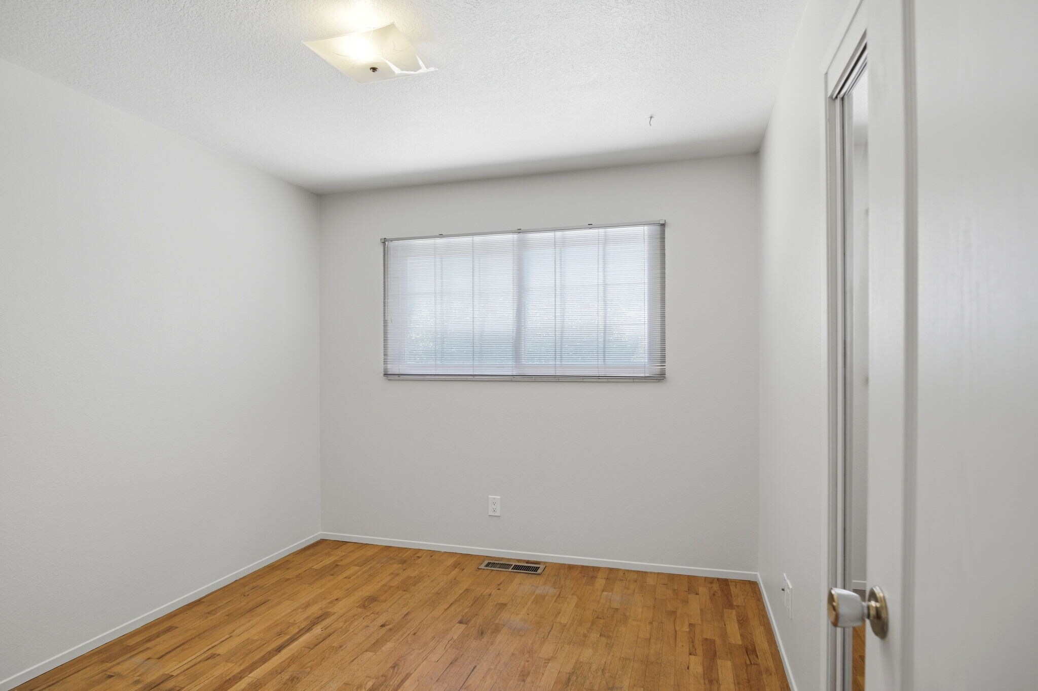 Building Photo - 360 Hanover Ave