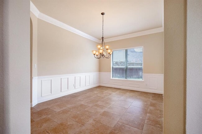 Building Photo - 2921 Desert Candle Dr