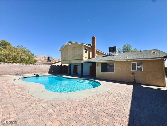 Building Photo - 5830 Deer Valley Dr