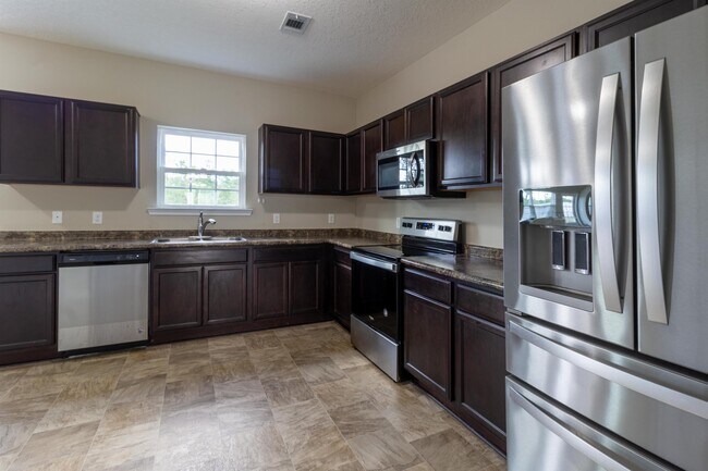 Building Photo - 1303 Windrow Dr