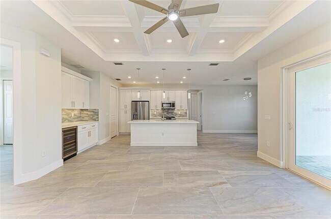 Building Photo - 380 Holly Rd