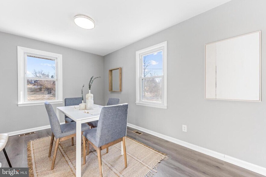 Building Photo - 713 Biddle Rd