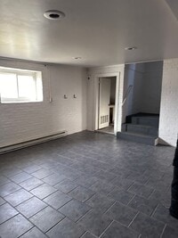 Building Photo - Bush Apartments