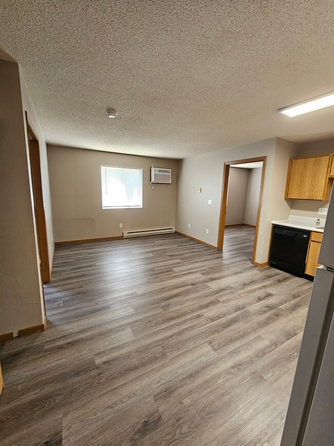 Building Photo - 8th & 8th Apartments