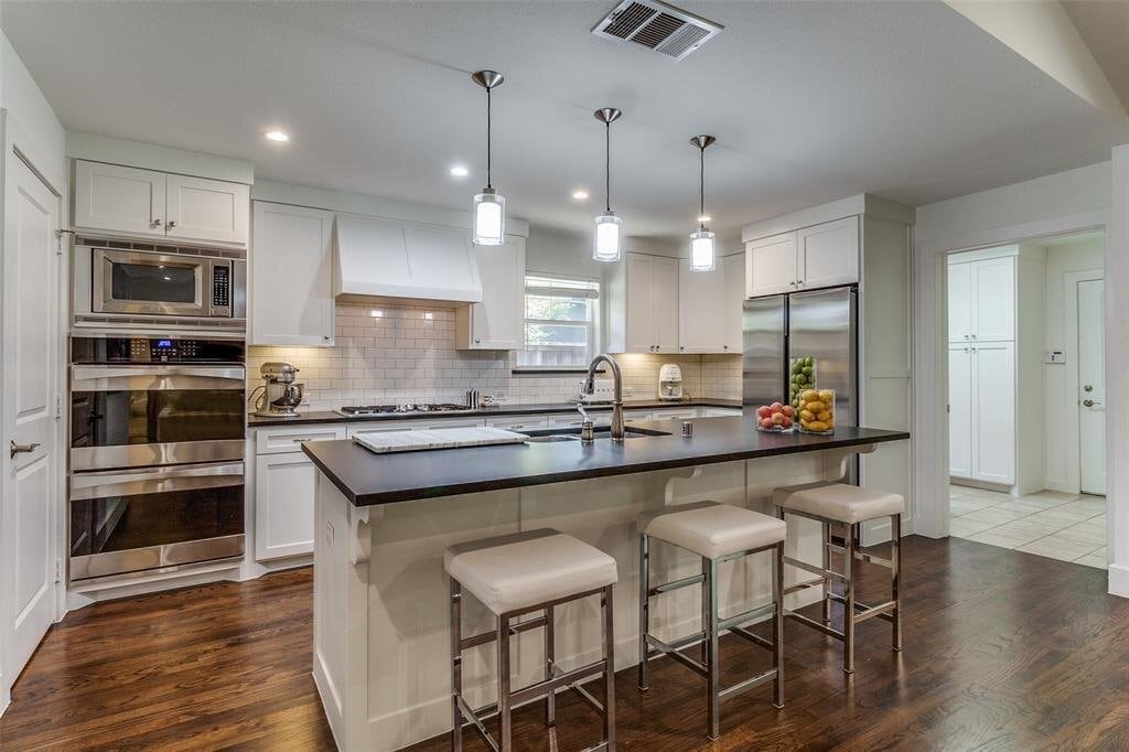 Building Photo - 6811 Huff Trail